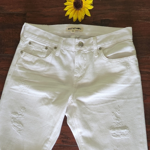Madewell Rivet & Thread Distressed High Rise Boyjean In White 💗 - Picture 3 of 10